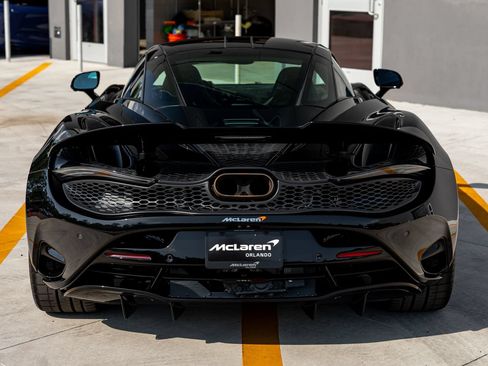 Used 2024 McLaren 750S RWD image 22