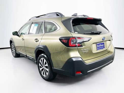 Used 2023 Subaru Outback Premium image 6