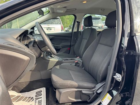 Used 2017 Ford Focus S FWD image 18