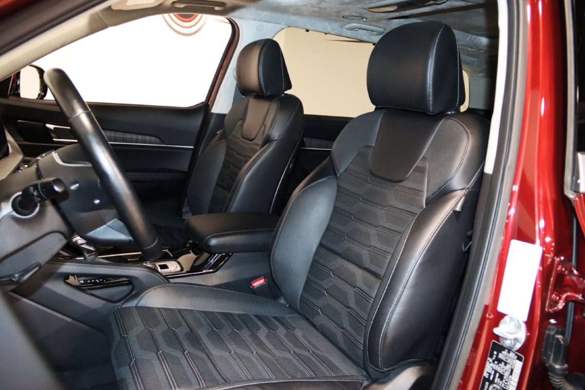 Used 2023 Kia Telluride SX AWD/4WD image 39