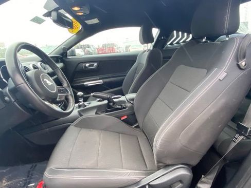 Used 2015 Ford Mustang Coupe RWD image 14