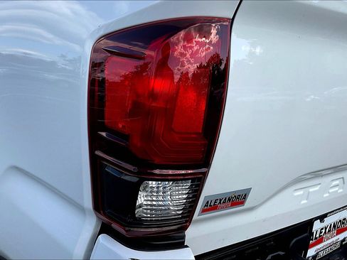 Used 2023 Toyota Tacoma SR w/ SR Convenience Package image 26