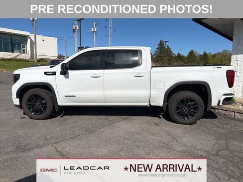 Used 2022 GMC Sierra 1500 Elevation w/ Preferred Package AWD/4WD image 2