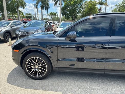 Used 2019 Porsche Cayenne AWD/4WD image 9