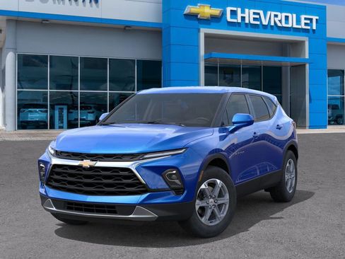 New 2025 Chevrolet Blazer LT image 7