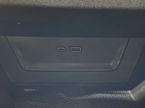 Used 2025 Chevrolet Equinox RS w/ Safety and Technology Package FWD image 30