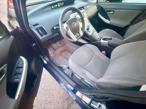 Used 2012 Toyota Prius One image 10