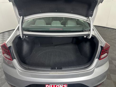 Used 2020 Hyundai Elantra SEL FWD image 6
