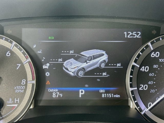 Certified 2022 Toyota Highlander XLE FWD image 14