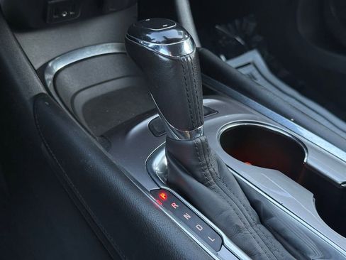 Used 2018 Chevrolet Malibu LT image 34