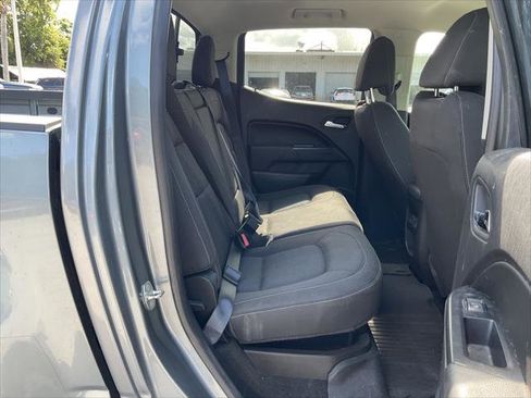 Used 2018 Chevrolet Colorado LT w/ LT Convenience Package RWD image 13
