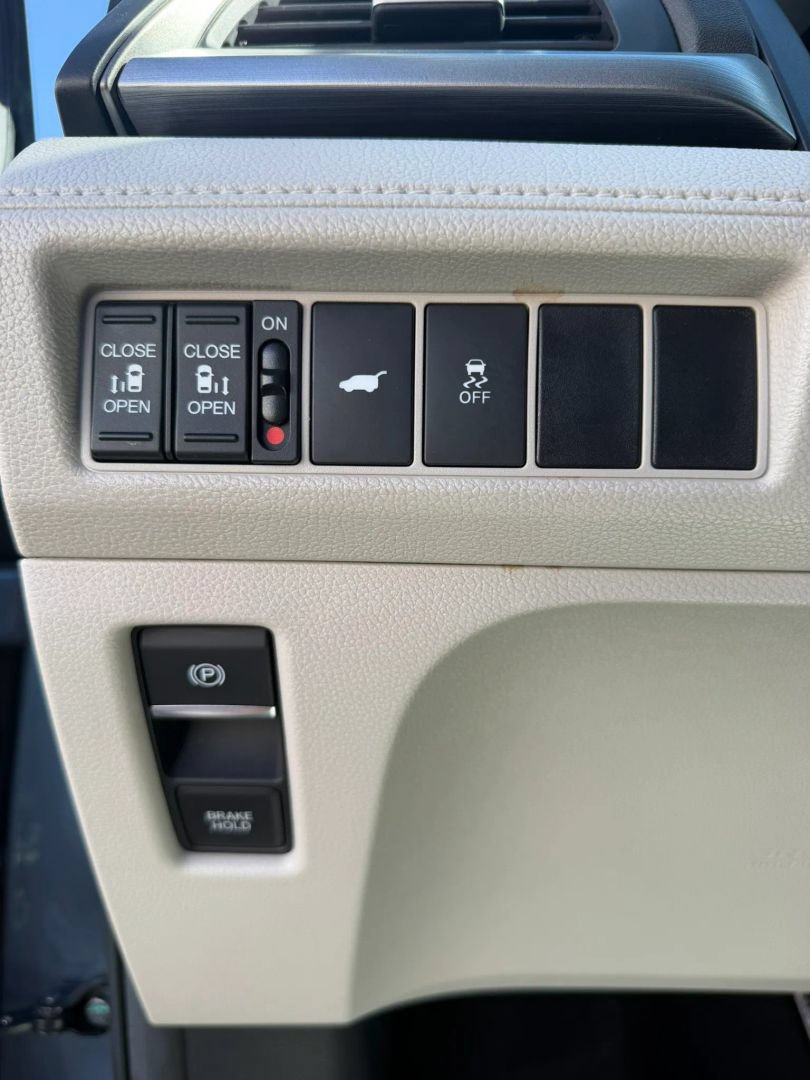 Used 2025 Honda Odyssey EX-L image 30