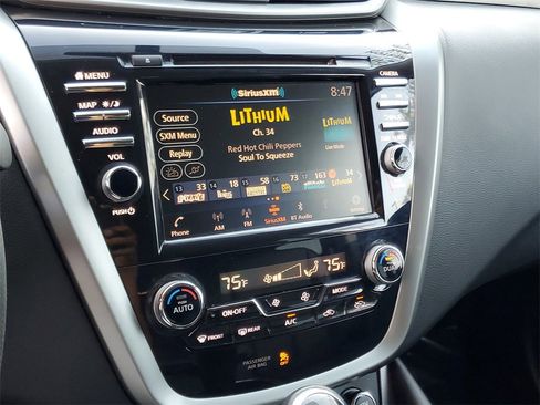 Used 2019 Nissan Murano SL image 24