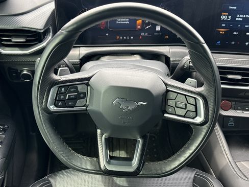 Used 2025 Ford Mustang GT Premium RWD image 18