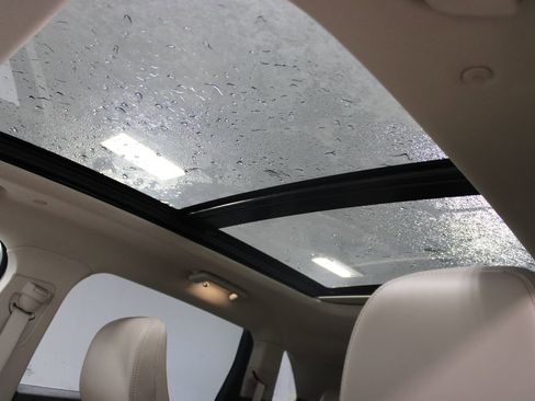 Used 2023 Lincoln Nautilus Reserve w/ Equipment Group 201A image 37