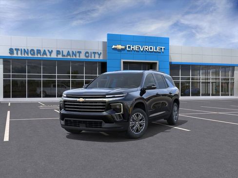 New 2025 Chevrolet Traverse LT w/ Enhanced Driving Package image 8