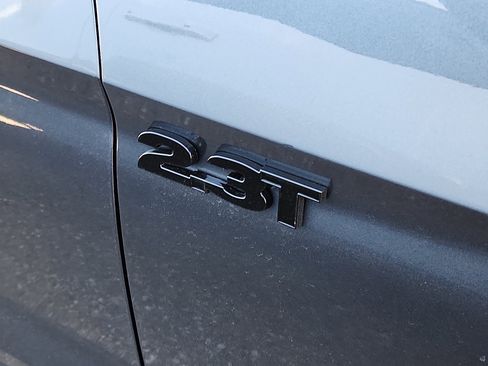 Used 2018 Ford Mustang Premium image 7