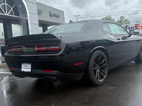 Used 2023 Dodge Challenger SRT Hellcat image 3