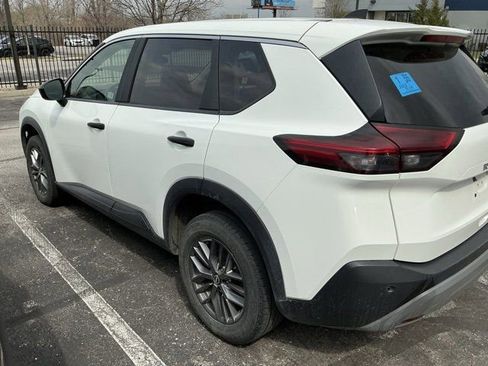 Used 2023 Nissan Rogue S image 11