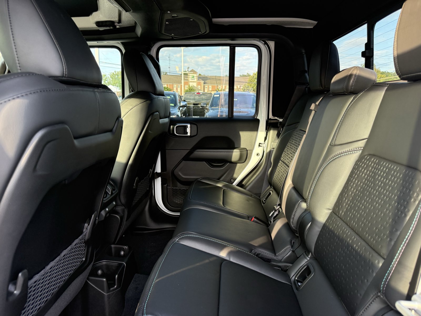 New 2026 Jeep Gladiator Sport AWD/4WD image 12