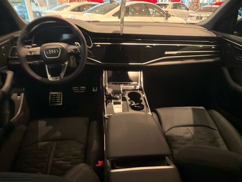 New 2026 Audi RS Q8 performance image 10