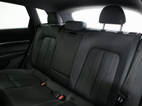 Used 2022 Audi e-tron Premium image 29