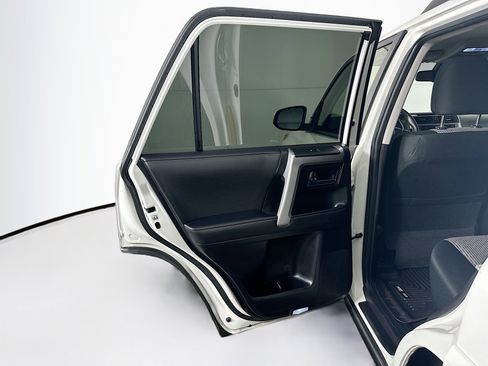 Used 2021 Toyota 4Runner SR5 image 25