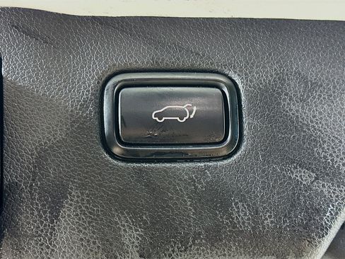 Used 2017 Kia Sorento EX w/ EX V6 Premium Package AWD/4WD image 30