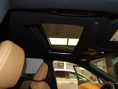 Used 2024 Lexus RX 350 Premium image 15