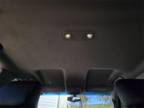 Used 2018 Chevrolet Silverado 1500 LT w/ All Star Edition image 32