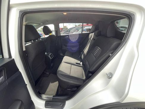 Used 2020 Kia Sportage LX w/ LX Popular Package AWD/4WD image 5