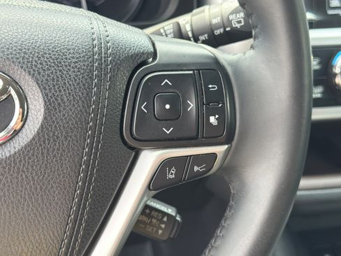Used 2019 Toyota Highlander Limited AWD/4WD image 27