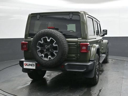 Used 2024 Jeep Wrangler Unlimited Sahara w/ Dual Top Group AWD/4WD image 6