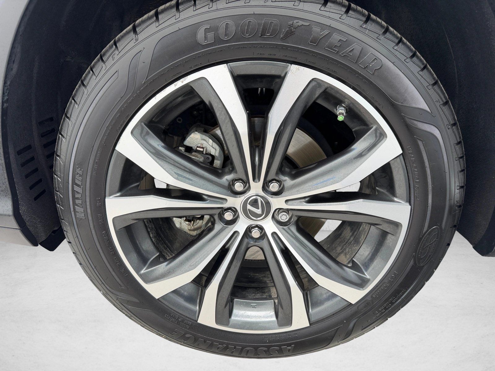 Used 2018 Lexus RX 450h AWD w/ Premium Package image 9