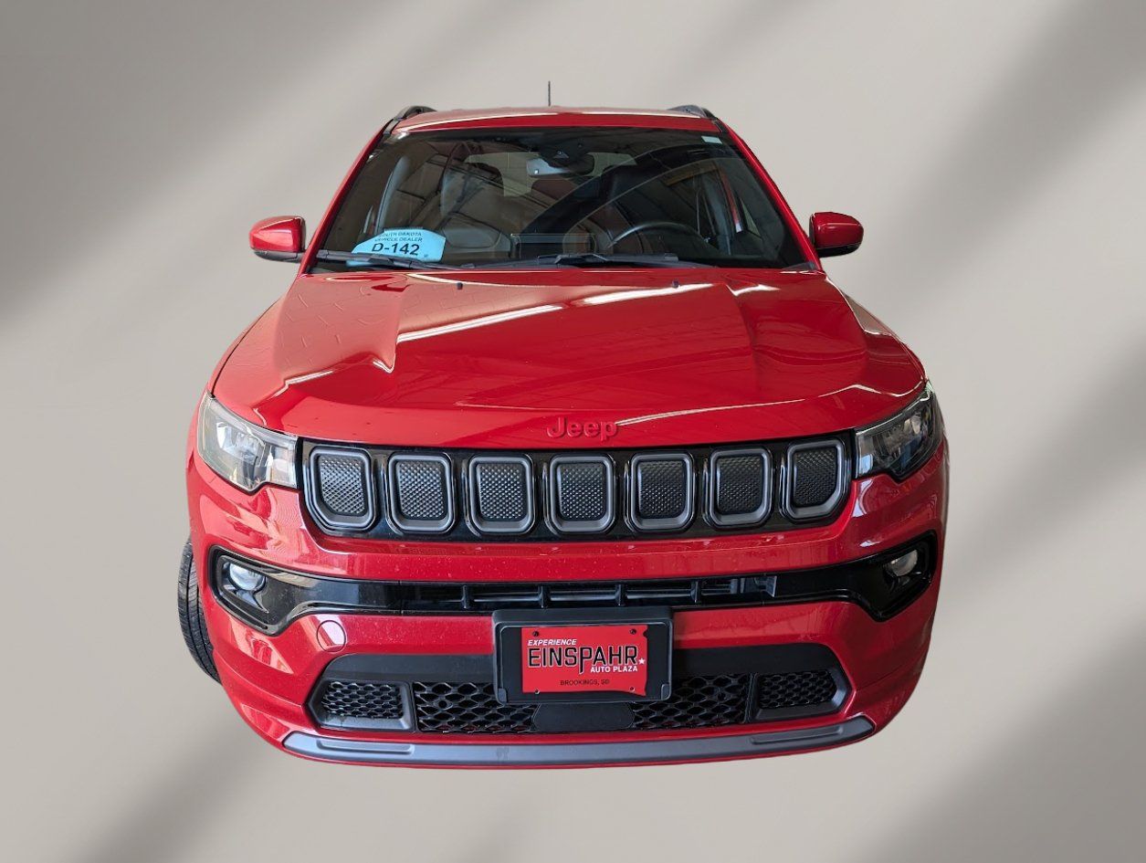 Used 2022 Jeep Compass Limited AWD/4WD image 2