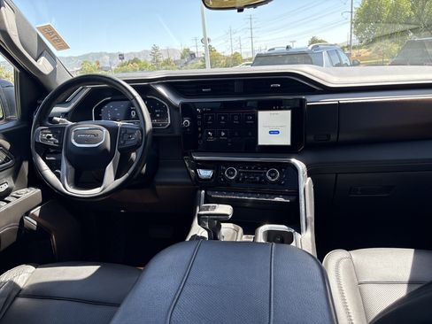 Used 2023 GMC Sierra 1500 Denali w/ Denali Reserve Package AWD/4WD image 30