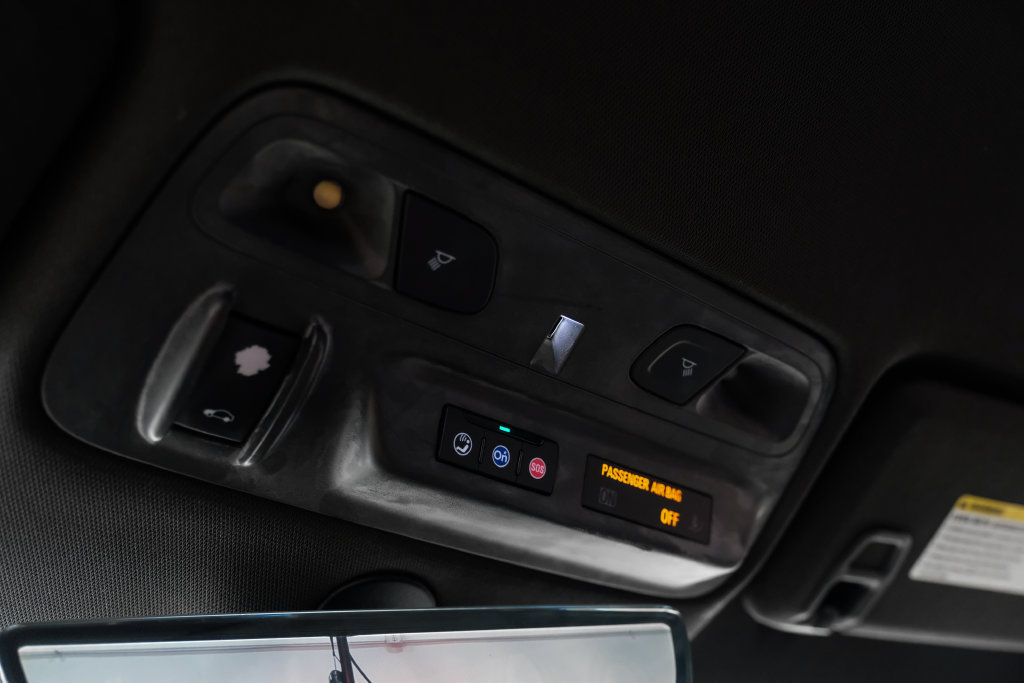 Used 2019 Chevrolet Camaro SS RWD image 23