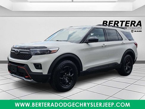 Used 2023 Ford Explorer Timberline w/ Timberline Technology Package AWD/4WD image 3