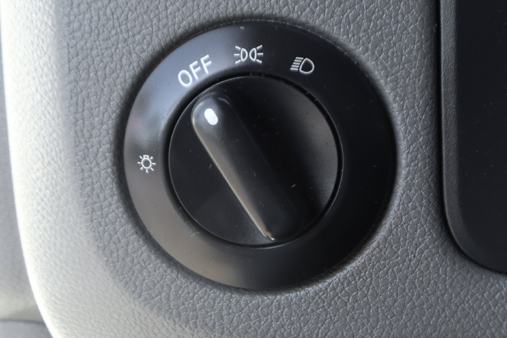 Used 2020 Nissan NV 3500 S RWD image 19
