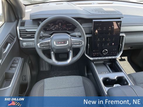 New 2026 GMC Acadia Elevation image 2