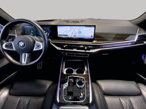Used 2025 BMW X7 M60i AWD/4WD image 15