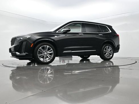 Certified 2023 Cadillac XT6 Premium Luxury w/ Technology Package AWD/4WD image 57