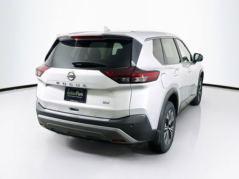 Used 2023 Nissan Rogue SV image 9