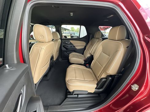 Certified 2023 Chevrolet Traverse Premier FWD image 25