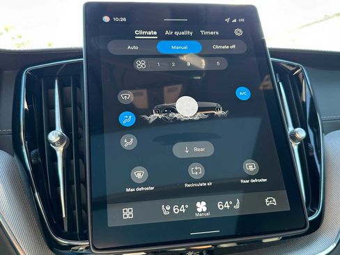 New 2026 Volvo XC60 B5 Ultra w/ Climate Package image 28