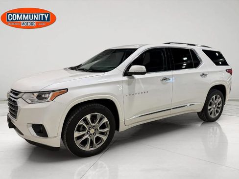 Used 2020 Chevrolet Traverse Premier AWD/4WD image 2