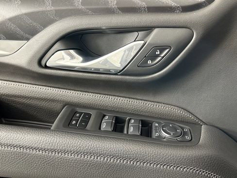 Used 2024 GMC Yukon Denali image 15