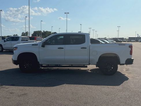 Used 2024 Chevrolet Silverado 1500 Custom Trail Boss w/ LPO, Dark Essentials Package AWD/4WD image 5
