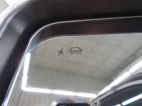 Used 2025 GMC Sierra 2500 AT4X image 82