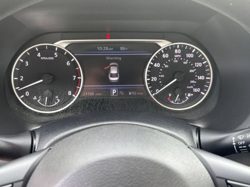 Used 2025 Nissan Sentra SV FWD image 34